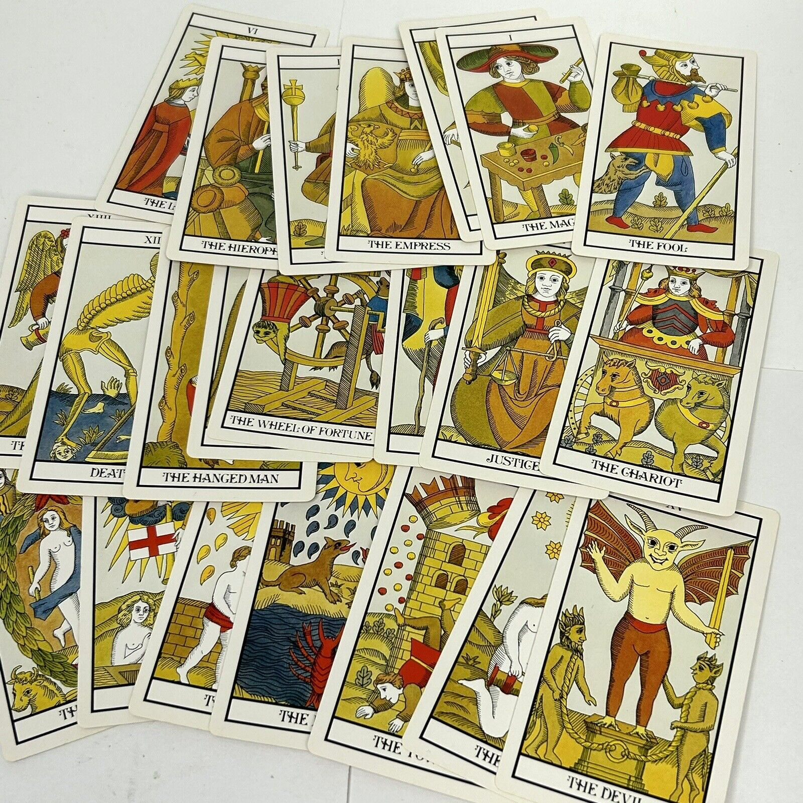 赤字超特価，低価 大天使パワータロットカード(日本語版説明書付) 新品