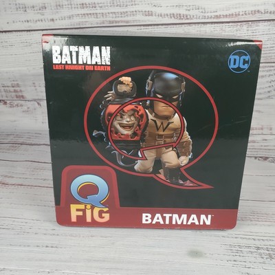 Quantum Mechanix Batman Last Knight on Earth Q-Fig Elite Figure