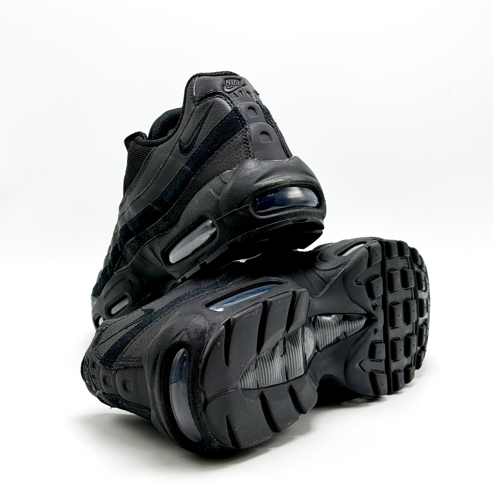 NEW* MEN NIKE AIR MAX 95 ESSENTIAL Triple BLACK (CI3705 001), SZ