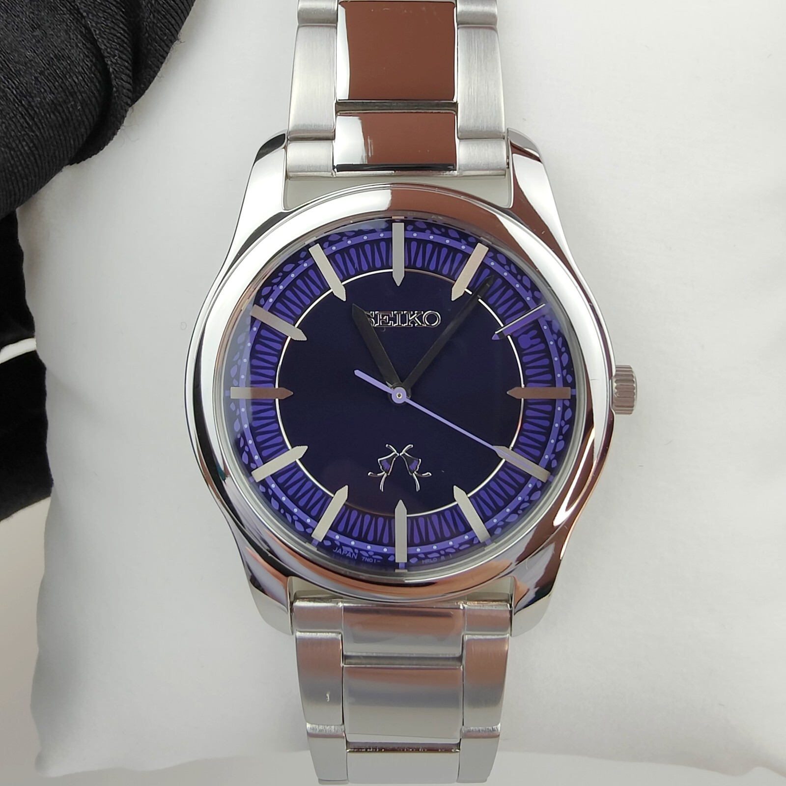 Seiko The Quintessential Quintuplets quartz metal watch 五等