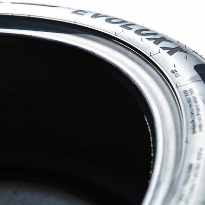 Tire Evoluxx Capricorn UHP 295/25R28 103V XL A/S All Season Performance