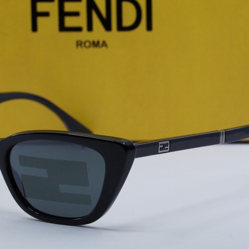 Pre-owned Fendi Fe40089i 01c Shiny Black/smoke Mirror Pattern 53-19-140 Sunglasses ...