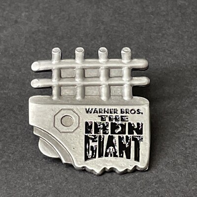 RARE NEW VINTAGE THE IRON GIANT PROMO MOVIE COLLECTOR PIN WARNER BROS 1998 ROBOT