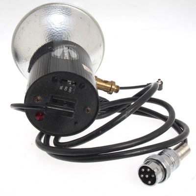 Lumedyne Flash Head With Extension Cable     5