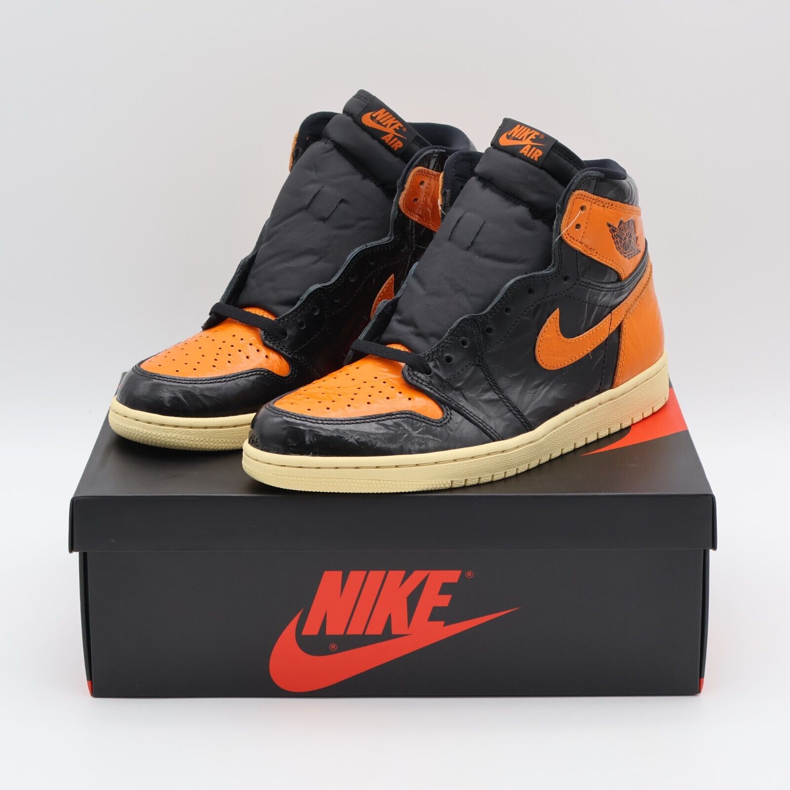555088-028 Nike Air Jordan 1 Retro High OG Shattered 555088-028 Nike Air Jordan 1 Retro High OG Shattered