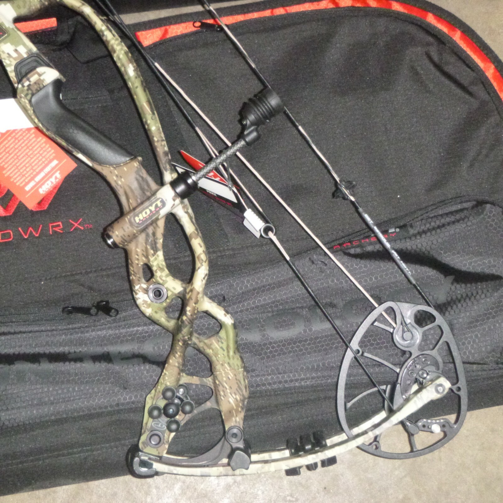 Hoyt RX-1 Ultra 70 - 80lbs/ 30