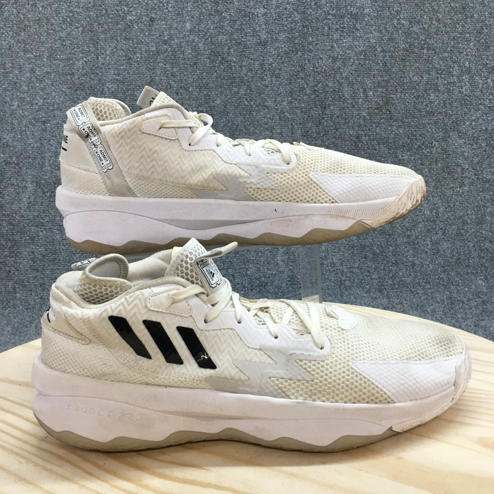 Adidas Shoes Mens 13 Dame 8 Basketball Sneakers White Round