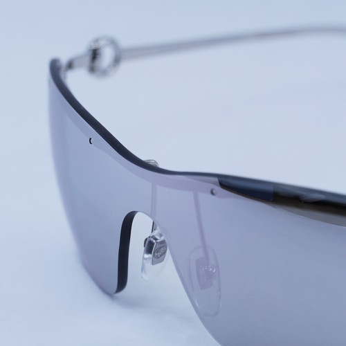 Pre-owned Gucci Gg1700s 002 Silver/grey With Silver Mirror 99-1-125 Sunglasses Auth...