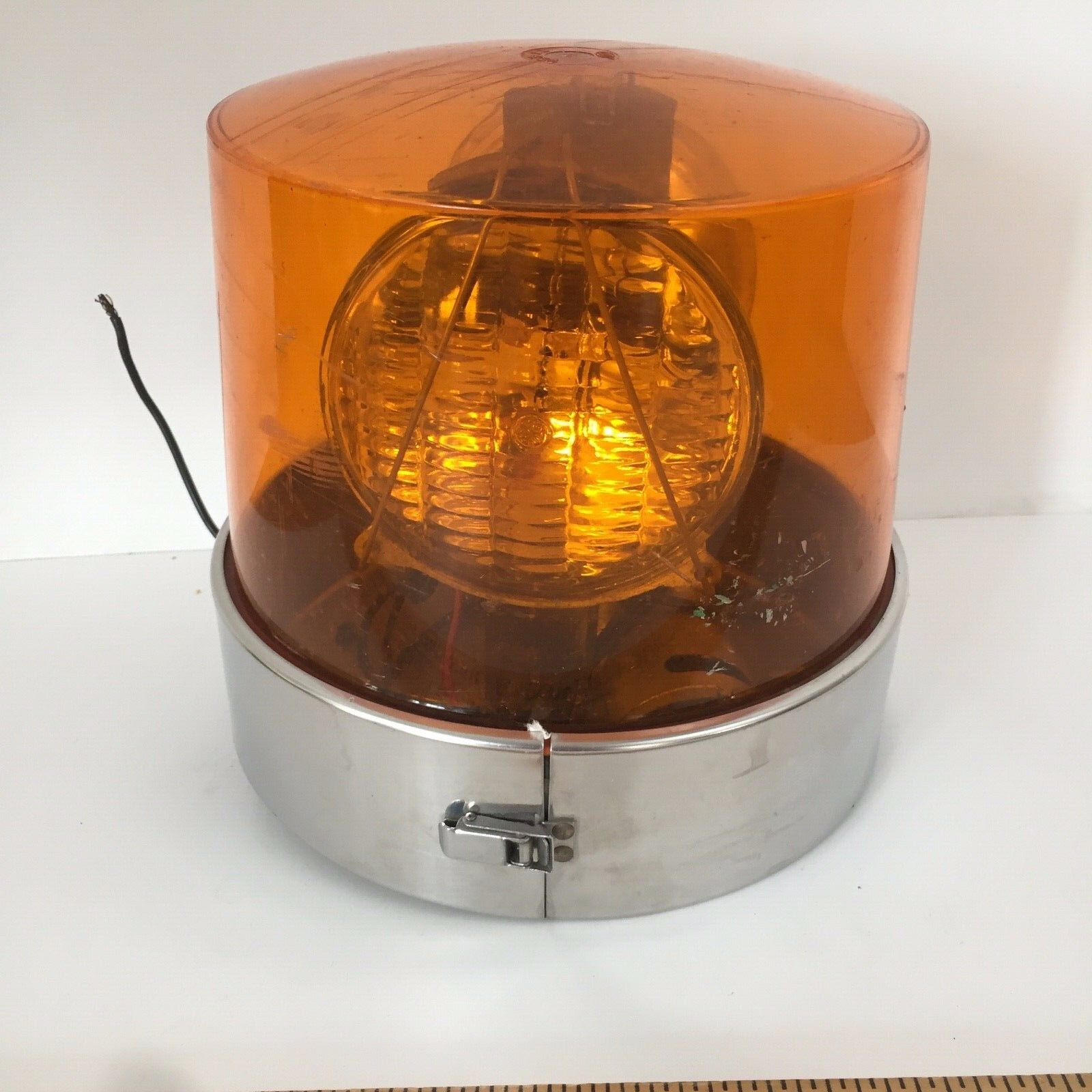 Vintage Federal Signal Corp Model 11 Twin Beacon Ray Light Amber Gumball Light