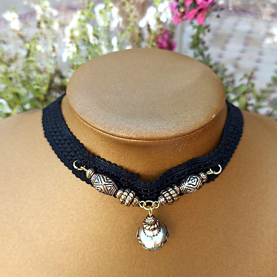 Engraved outlet choker necklace