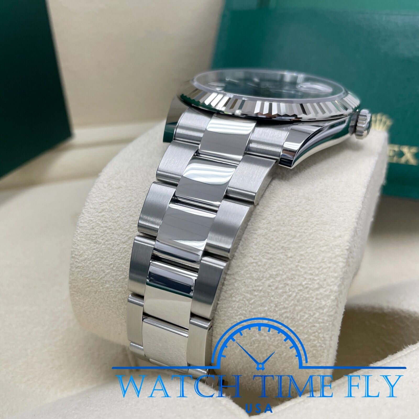 Pre-owned Rolex Datejust 41mm 126334 Fluted Bezel Blue Index Dial Oyster Bracelet Steel