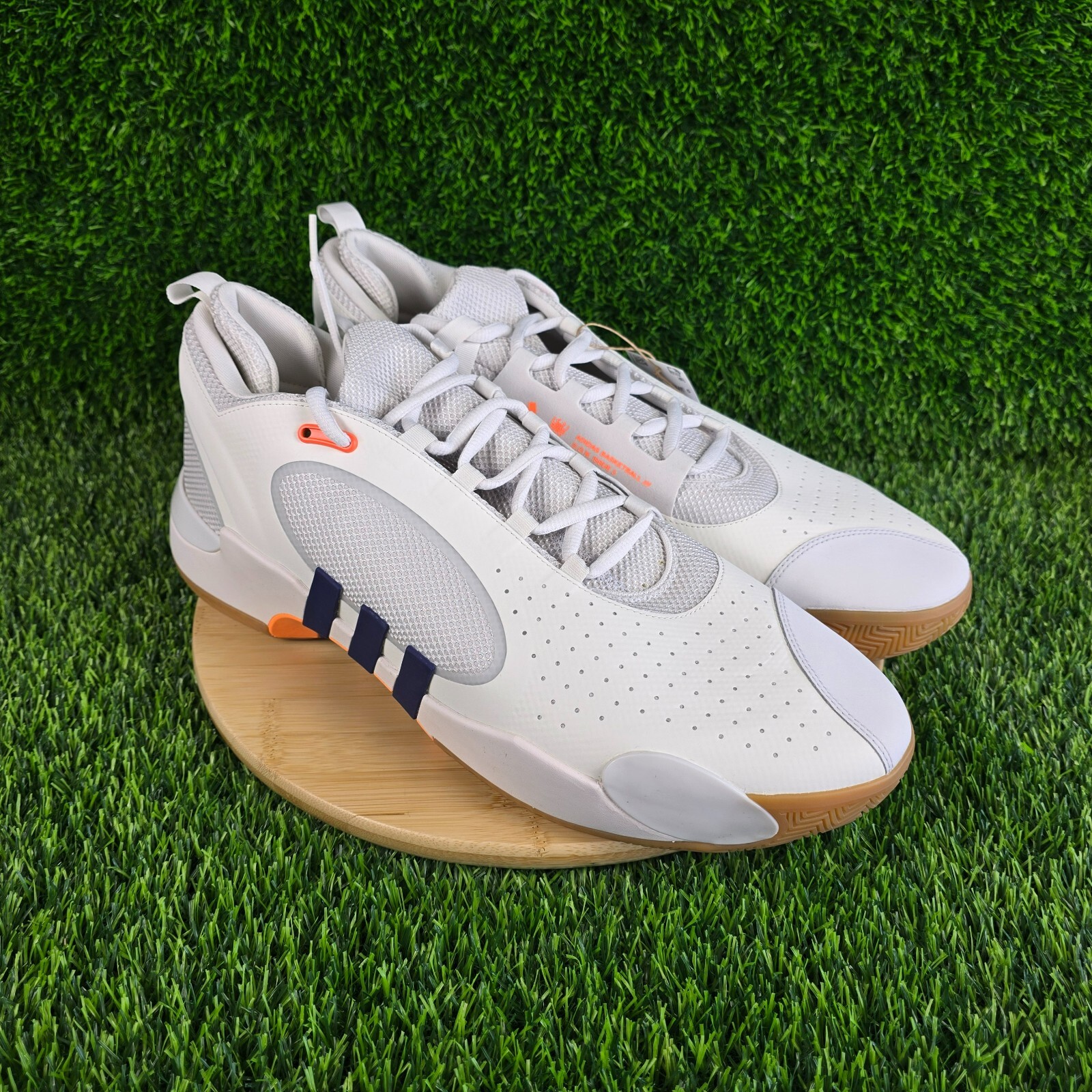 【27cm】adidas D.O.N. Issue 5 $_57.JPG?set_id=880000500F