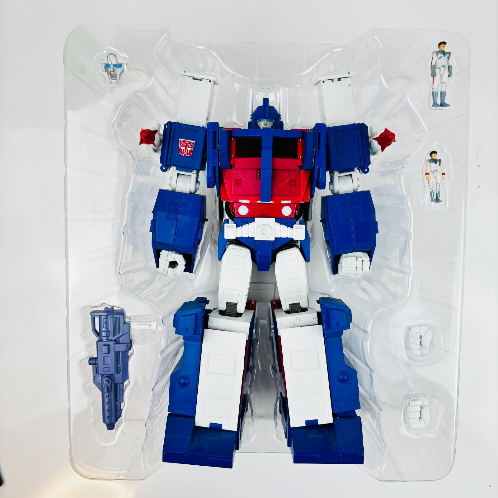 Takara Tomy Transformers Masterpiece MP-22 Ultra Magnus Takara Tomy Transformers Masterpiece MP-22 Ultra Magnus