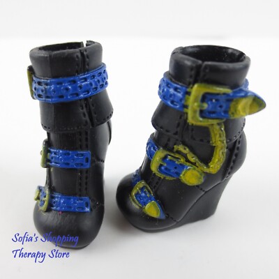 Monster High Howleen Wolf Doll Werewolf Sisters Pack Black Boots Shoes