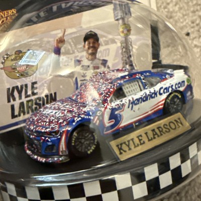 2023 Kyle Larson North Wilkesboro Win 1/64 NASCAR Authentics Winner Circle RW06