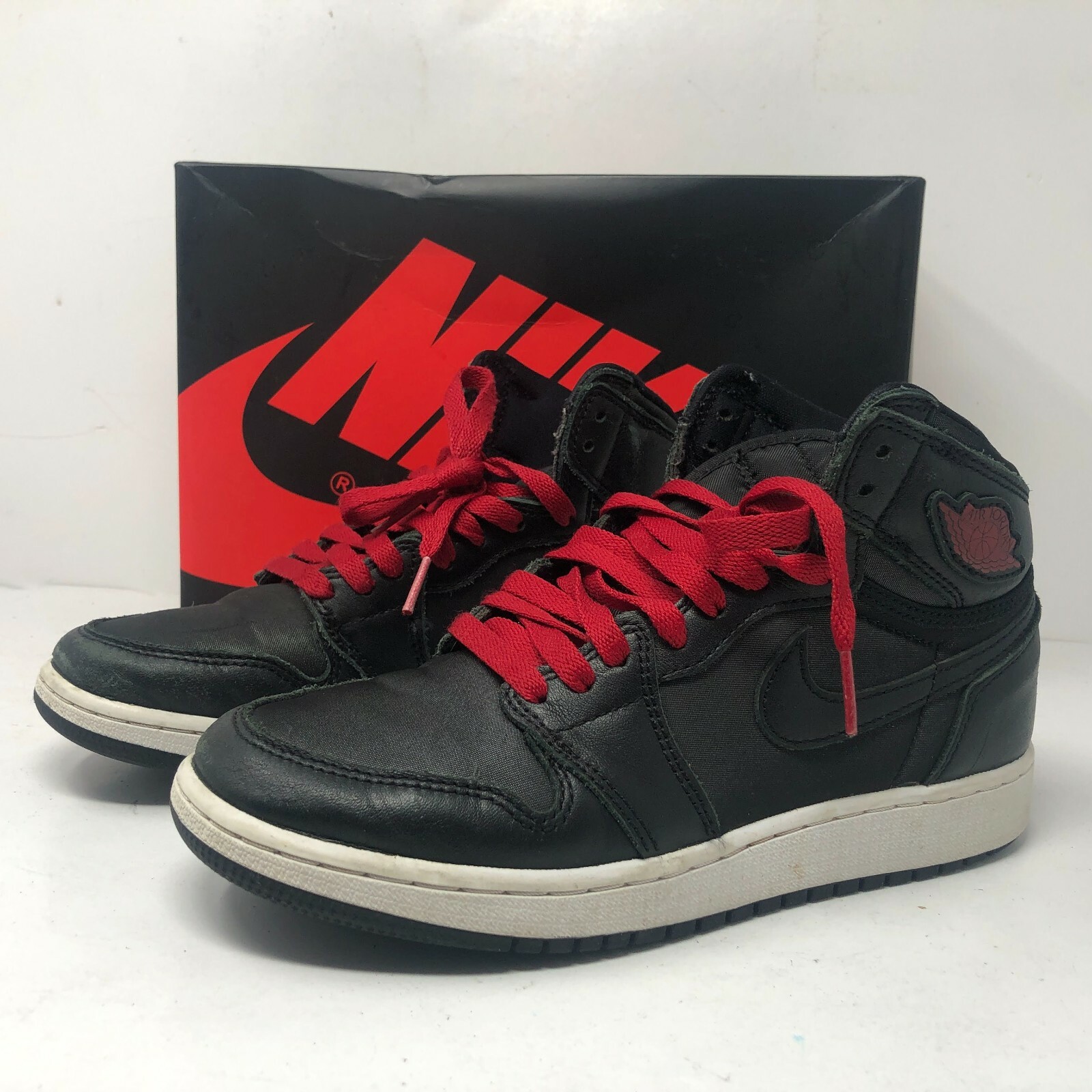 Nike Air Jordan 1 Retro High OG Black Satin Gym Red 575441