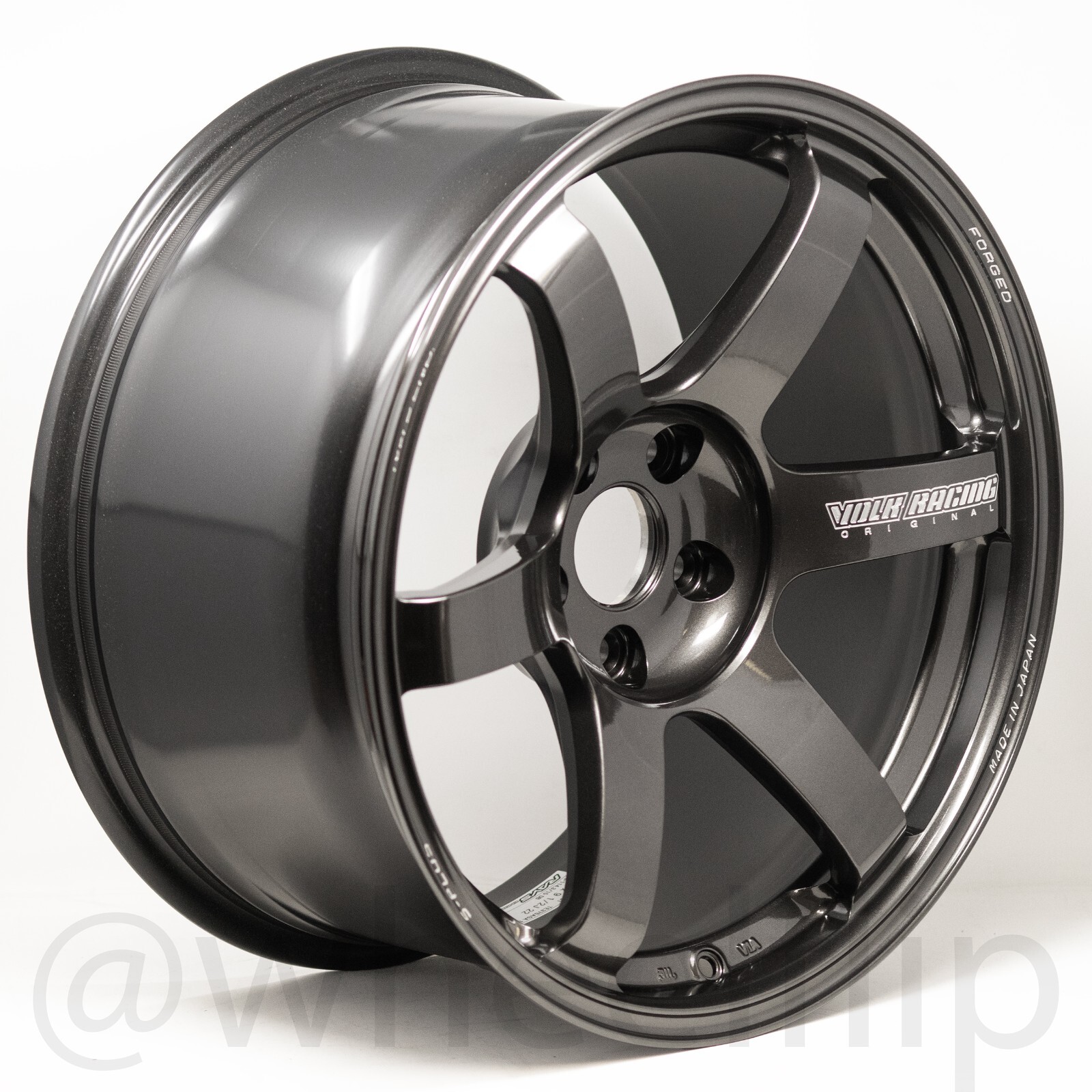 TE37 SAGA S-plus 18インチ　4本 TE37 SAGA S-plus｜RAYS（株式会社レイズ）｜革新的な