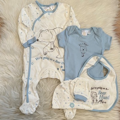 We're Going On A Bear Hunt Babygrow Vest Hat Mittens Bib Set Size 0-3 Months