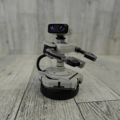 Rob the Robot Amiibo Super Smash Bros Nintendo Wii U 3DS NES Color R.O.B. Figure