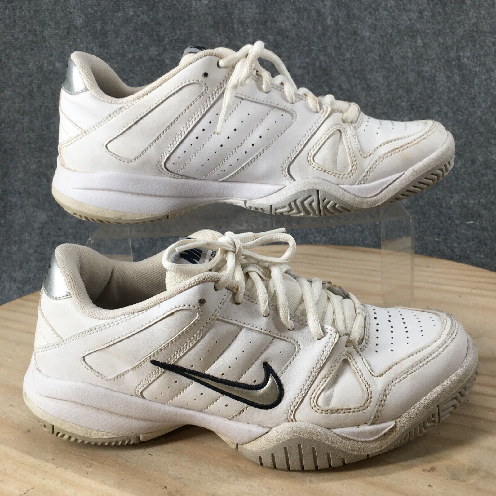 Nike Shoes Mens 8 City Court Running Sneakers 344536-102 Nike Shoes Mens 8 City Court Running Sneakers 344536-102
