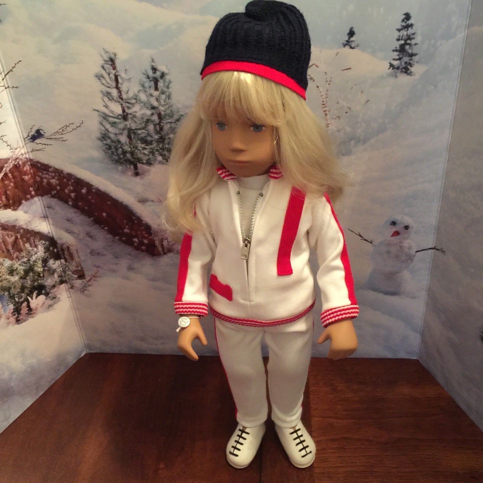 RARE  BLONDE SASHA  WINTERSPORT  17