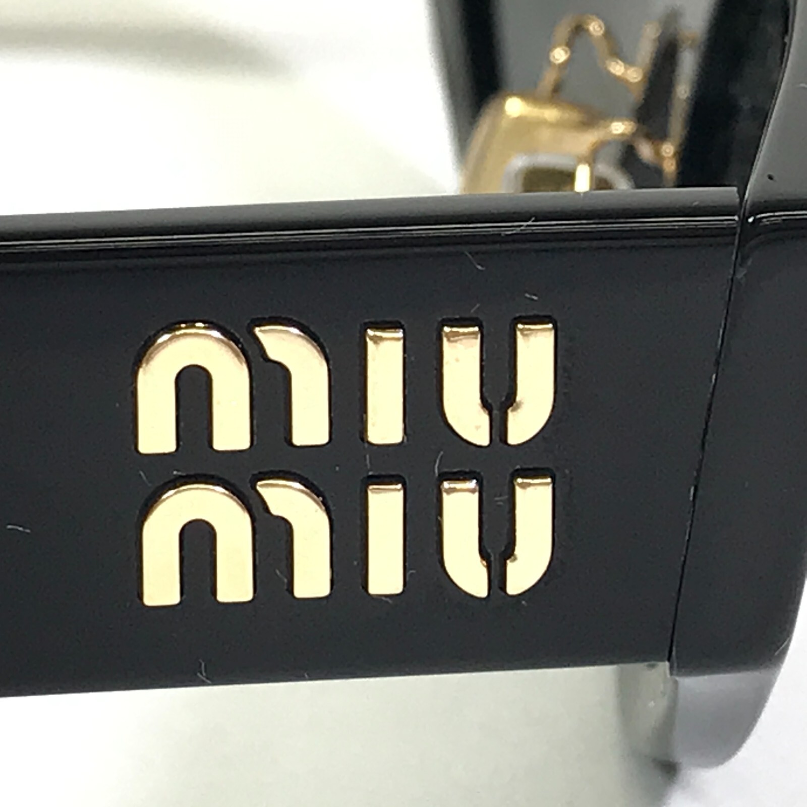 Pre-owned Miu Miu Sunglasses Smu03z 1ab-5s0 Polished Black Gold Cat Eye Frames 54-17-140 In Gray