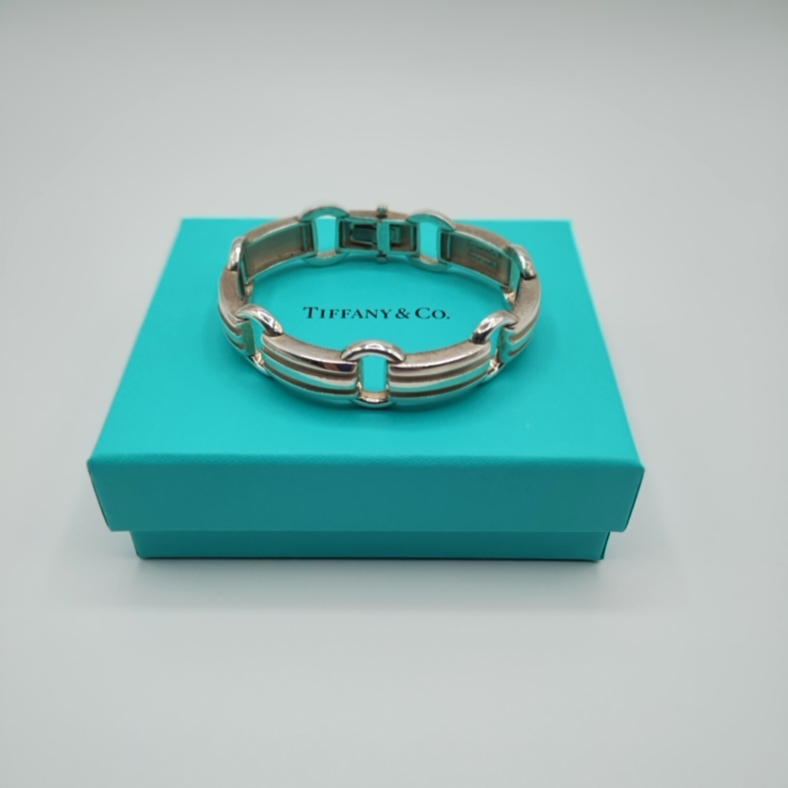 アクセサリー 1995 Tiffany & Co. combination bracelet Tiffany & Co. 18K & SS Two-Tone Atlas Bar Link 1995 Bracelet