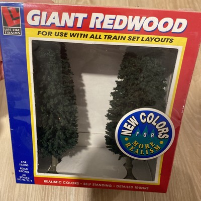 Life-Like Trains Giant Redwood Set Of 2 Item # 1950 New In Box Factory Sealed