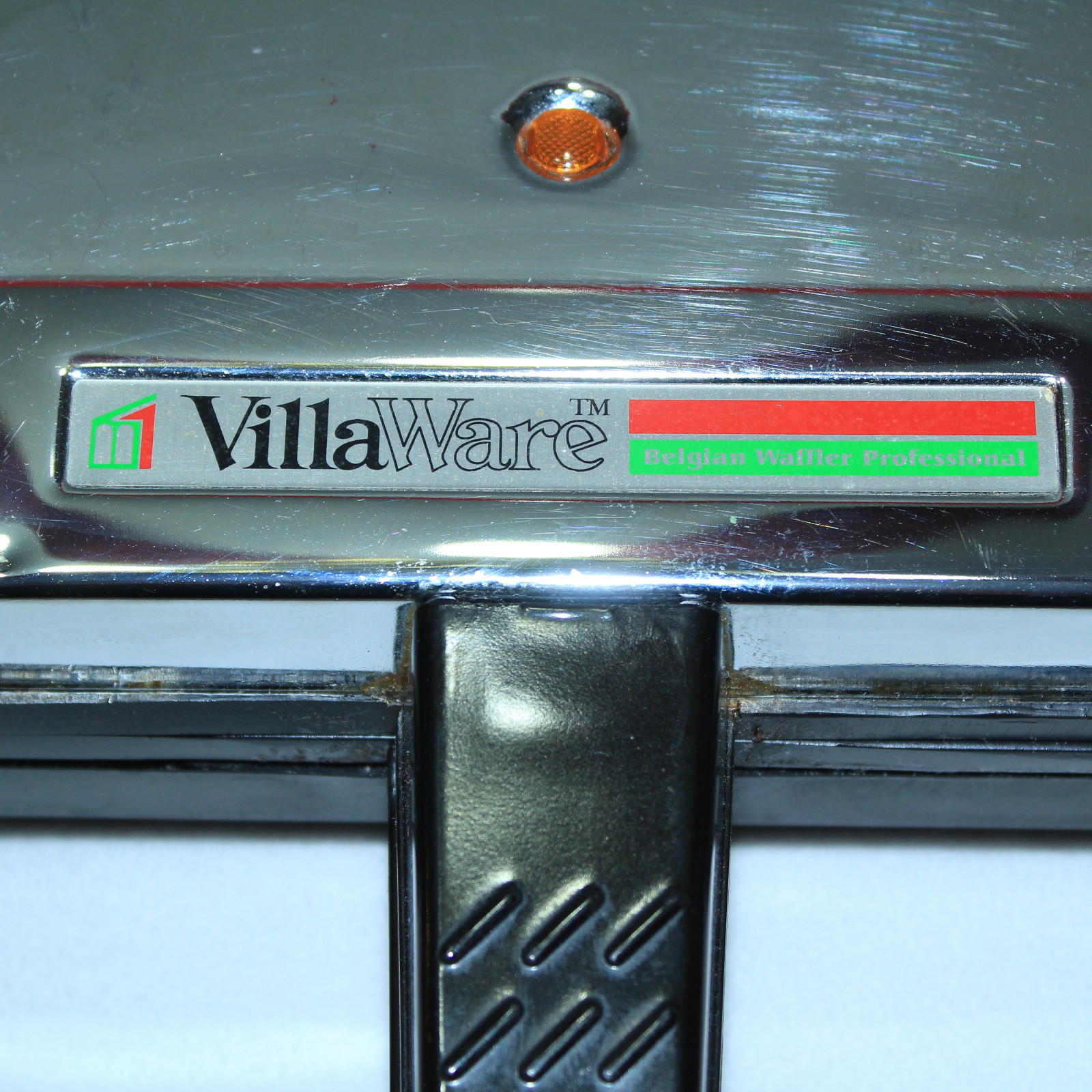 GORGEOUS Villaware 5200-NS Professional Non-Stick Belgian Waffle Iron Maker