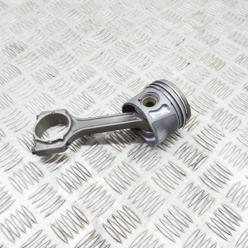 Fiat Doblo Mpv 263 Piston Avec Tige 71769064 46743870 1.3 Diesel 66kw 2012