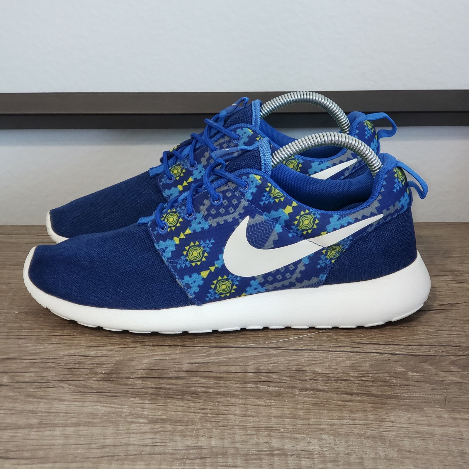 nike roshe running trainers