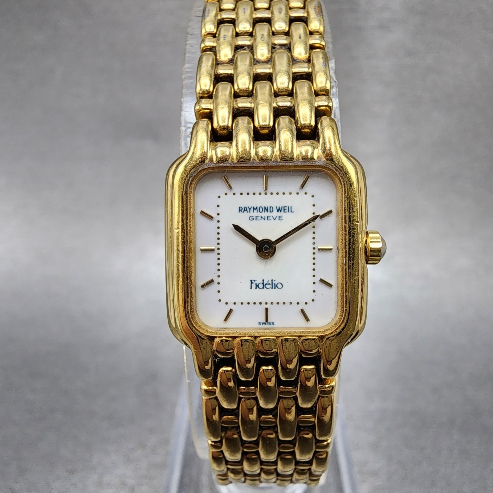 ✨RAYMOND WEIL✨GENEVE✨Fidelio✨クオーツ✨腕時計✨ Raymond Weil Fidelio Tank Watch Women 17mm White Dial Gold