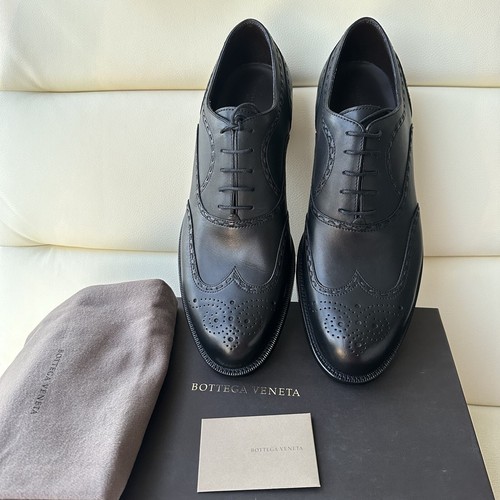 靴・ブーツ・サンダルその他 BOTTEGA VENETA Men Brogue shoes Black 763737V2WX0 1000 BOTTEGA VENETA: Shoes men - Black | Bottega Veneta brogue
