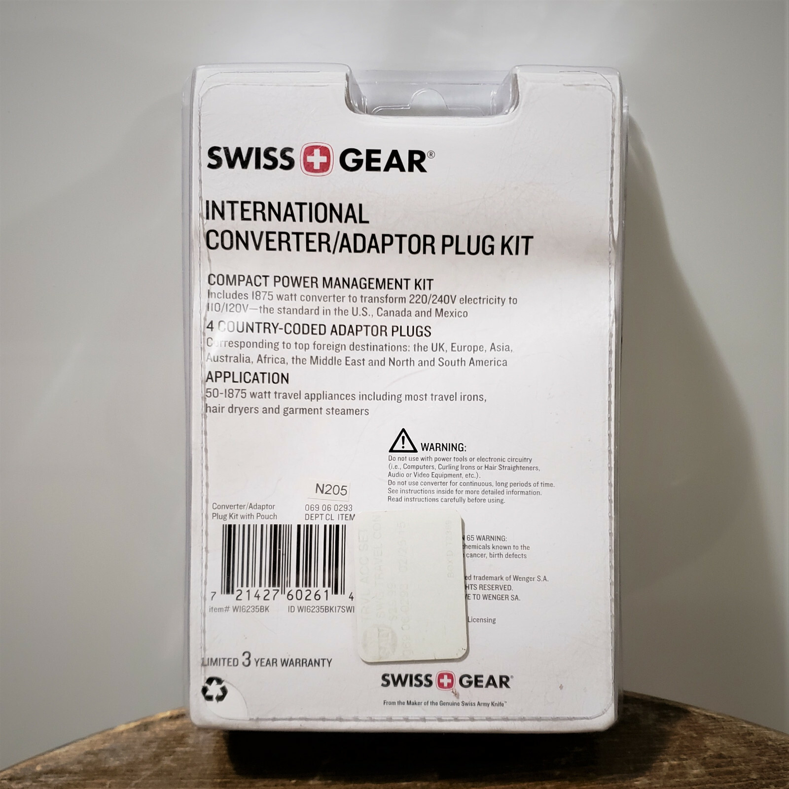 NEW SWISS GEAR INTERNATIONAL CONVERTER / ADAPTOR PLUG KIT w/ Pouch & Fuse