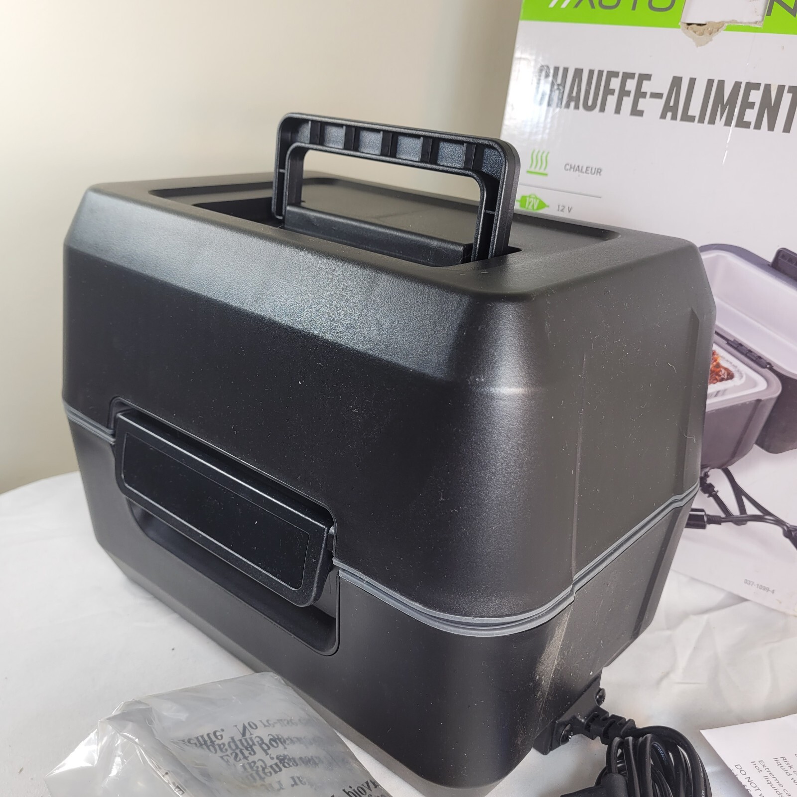 AutoTrends 12V Car Food Warmer 3-Ltr #037-1099-4 open box