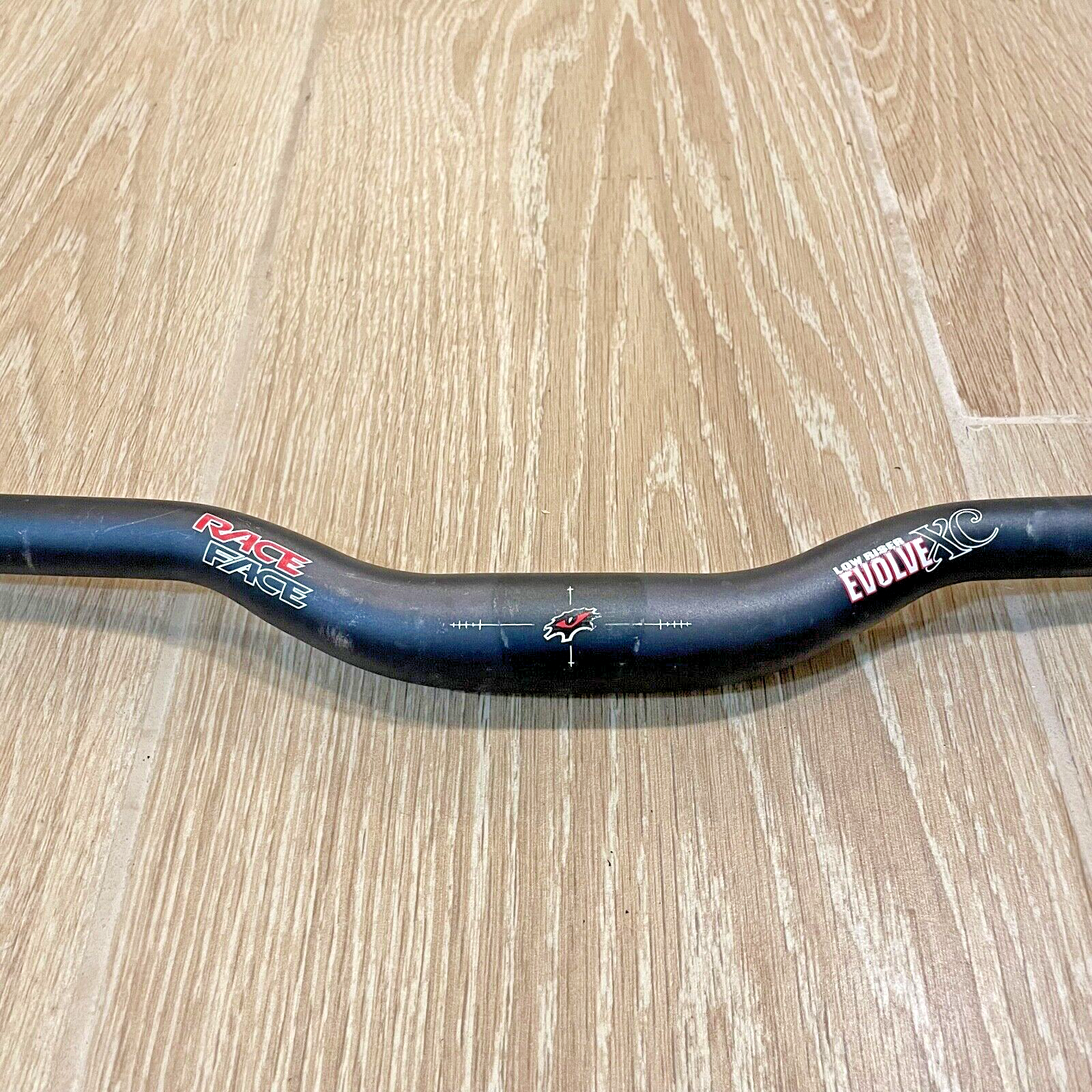 【軽量226g】レースフェイス カーボンハンドルバー ７９０ｍｍ SixC Handlebar - 31.8 – Race Face