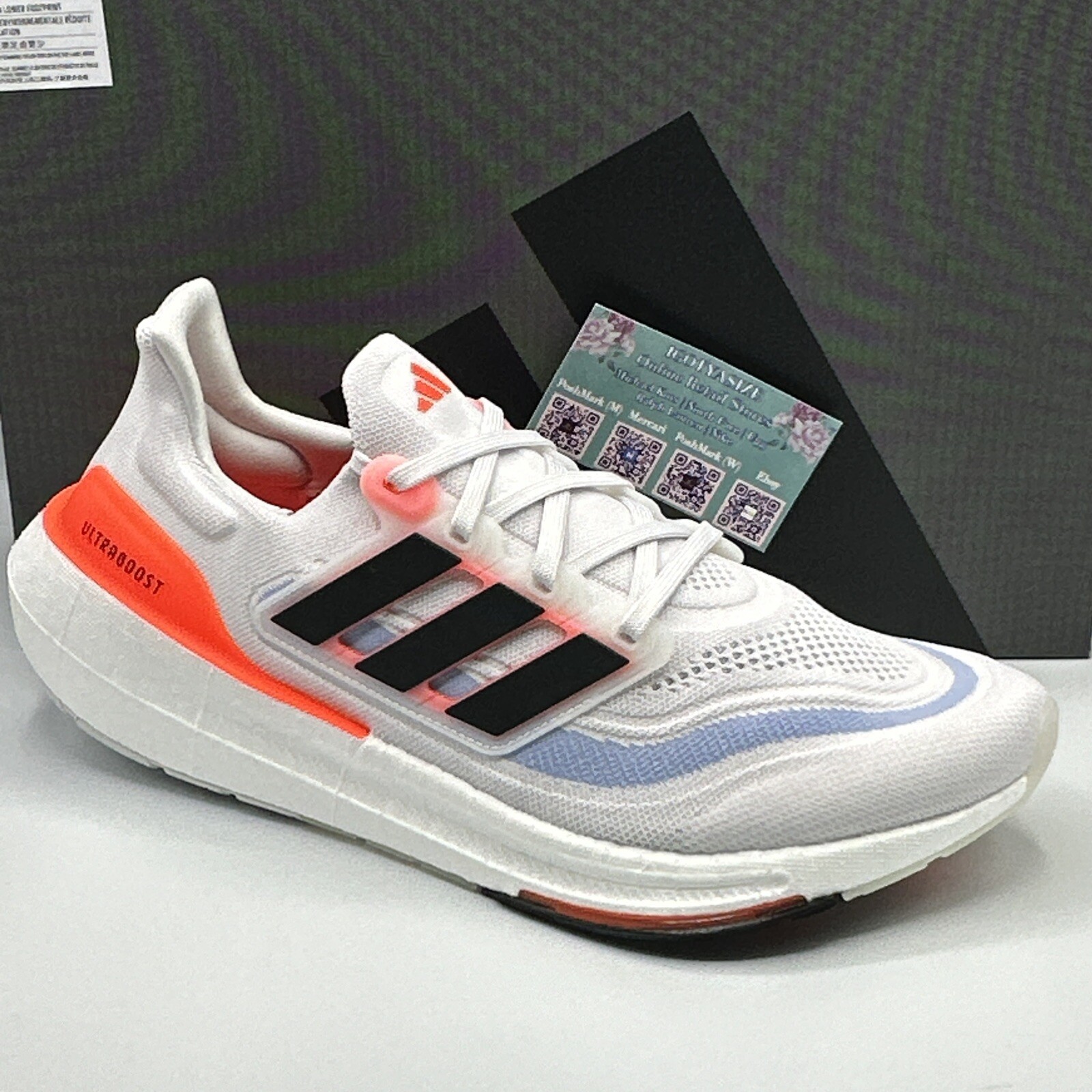 C*m様 adidas ULTRABOOST ホワイト/イエロー Men's Adidas UltraBoost 21 Running Shoes White / Black