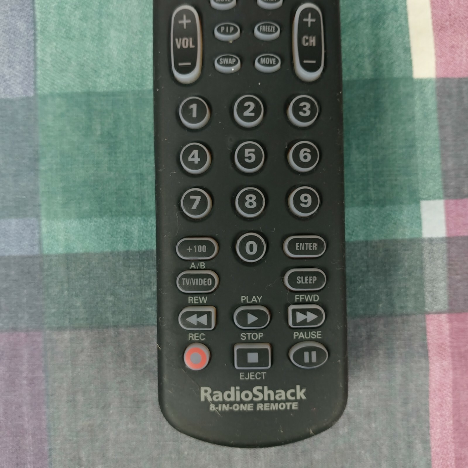 RadioShack 8 in 1 Universal Learning Remote Control No 15-2116 Radio Shack Black