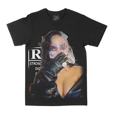 Rihanna ''When The Smoke Clears'' Graphic Tee