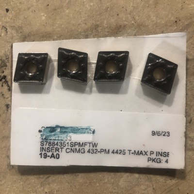 Sandvik CNMG 432 PM 4425 Carbide Inserts Lot Of 4 Inserts