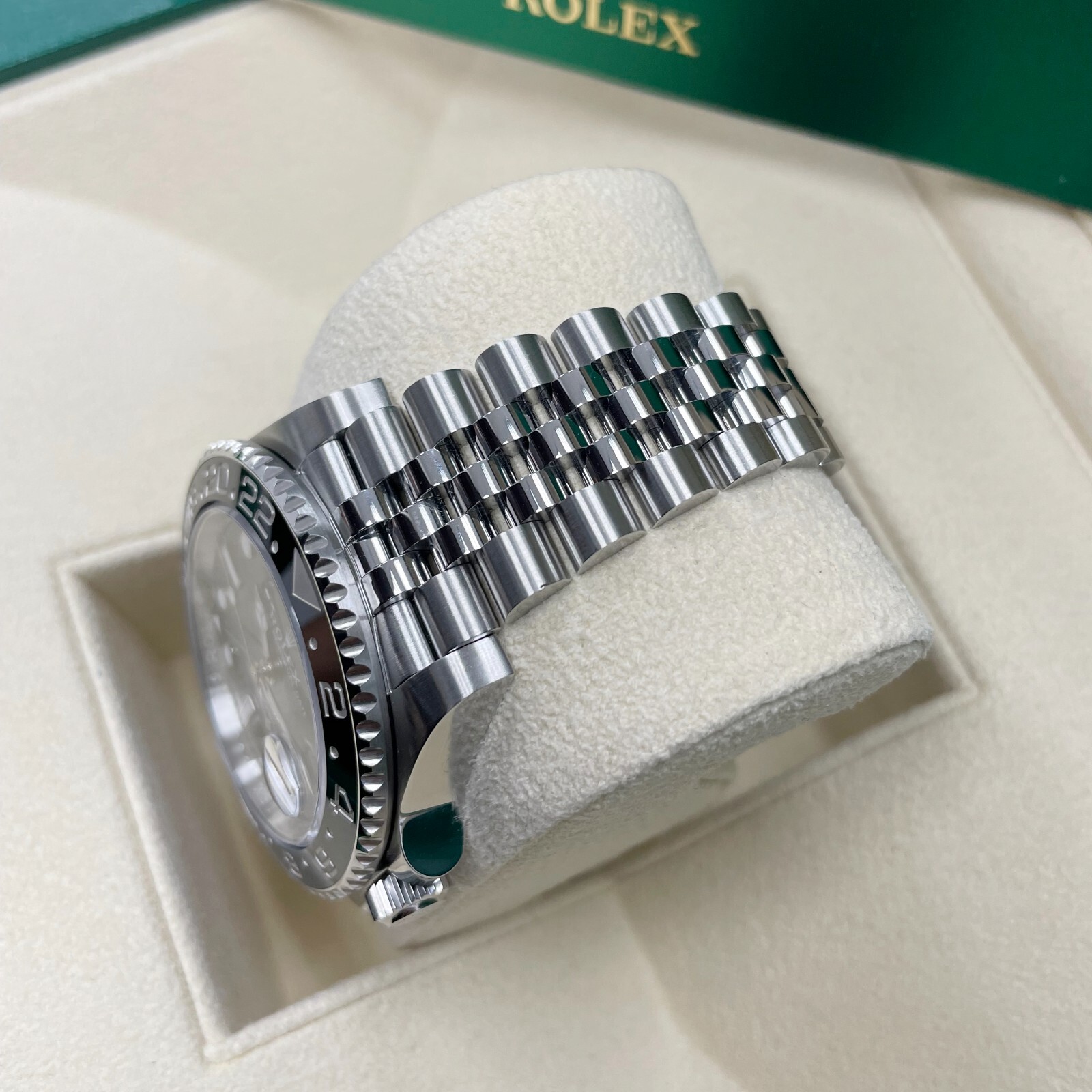 Pre-owned Rolex Gmt-master Ii 126710grnr Black Bruce Wayne Stainless Steel Jubilee Bracelet