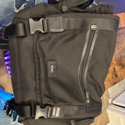 Tumi Benning Messenger Bag Briefcase   22370DH   Alpha Bravo   Black