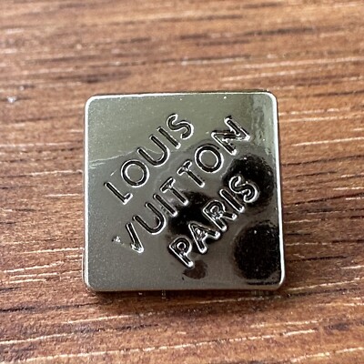 1 Silver Louis Vuitton Shank Button, 10mm Designer