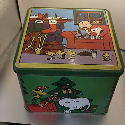 VINTAGE CHARLIE BROWN CHRISTMAS COOKIE TIN ~ 1960'S ~ LIMITED EDITION SERIES