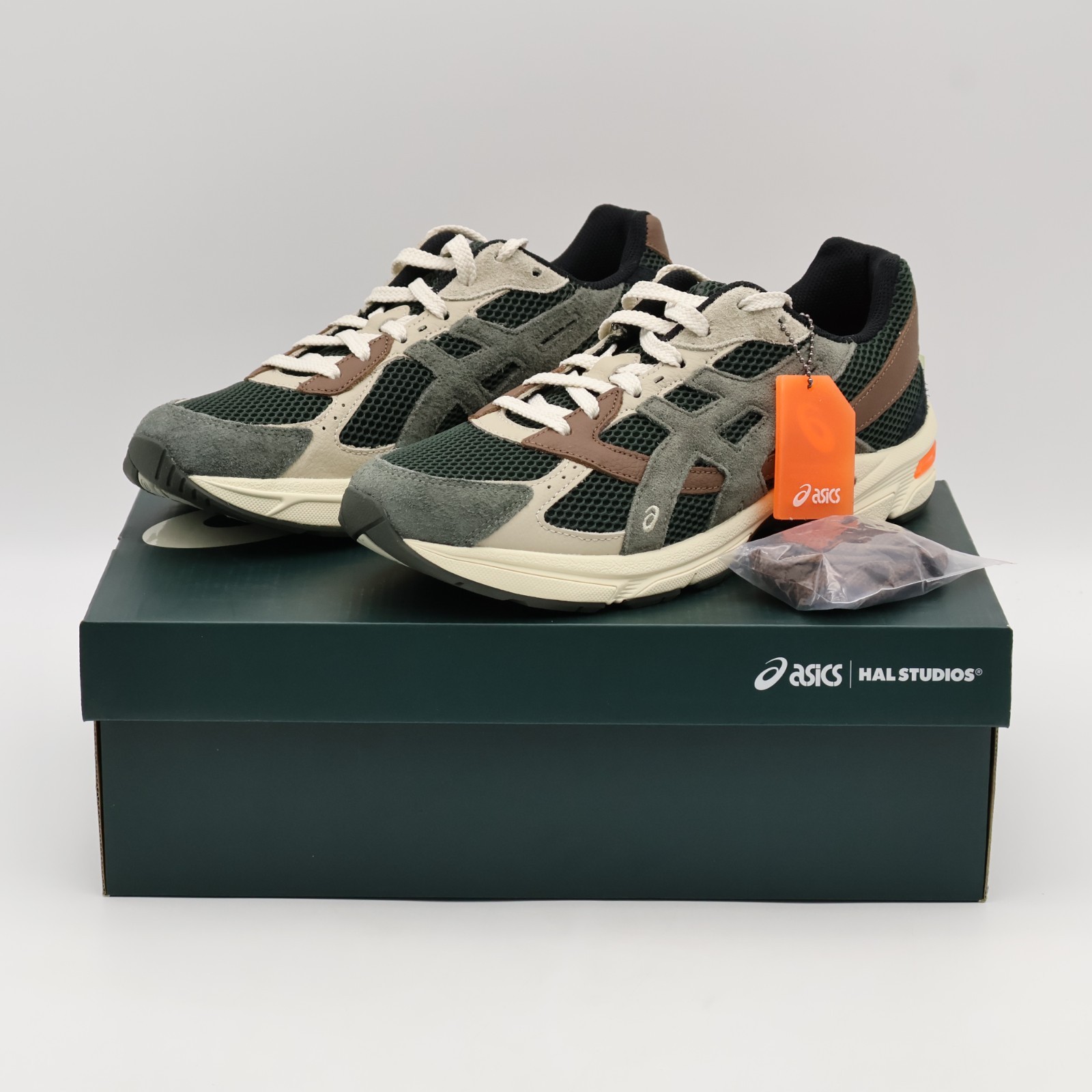 1201A924-300 HAL STUDIOS × Asics Gel-1130 MK-II 