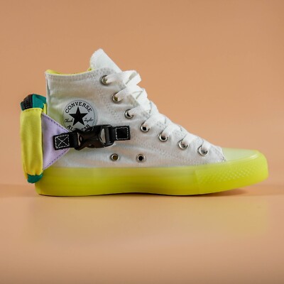 Converse Women's Chuck Taylor 6 All Star High 'Buckle Up - White Volt' Size 6 US