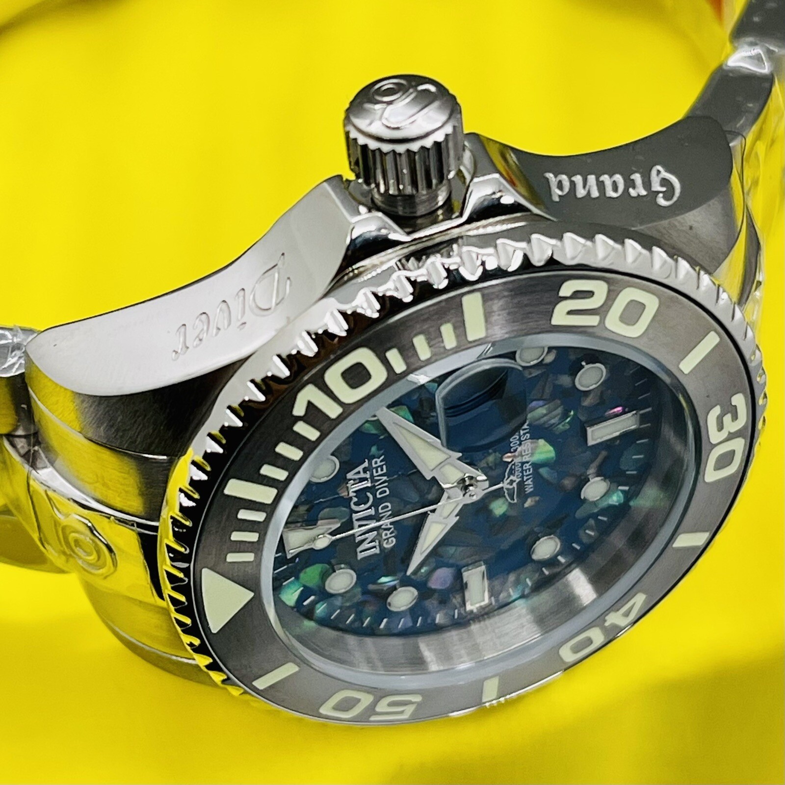 Pre-owned Invicta Women 38mm's Grand Diver Abalone Mop Dial Silver Ss Case Auto Mvt Watch