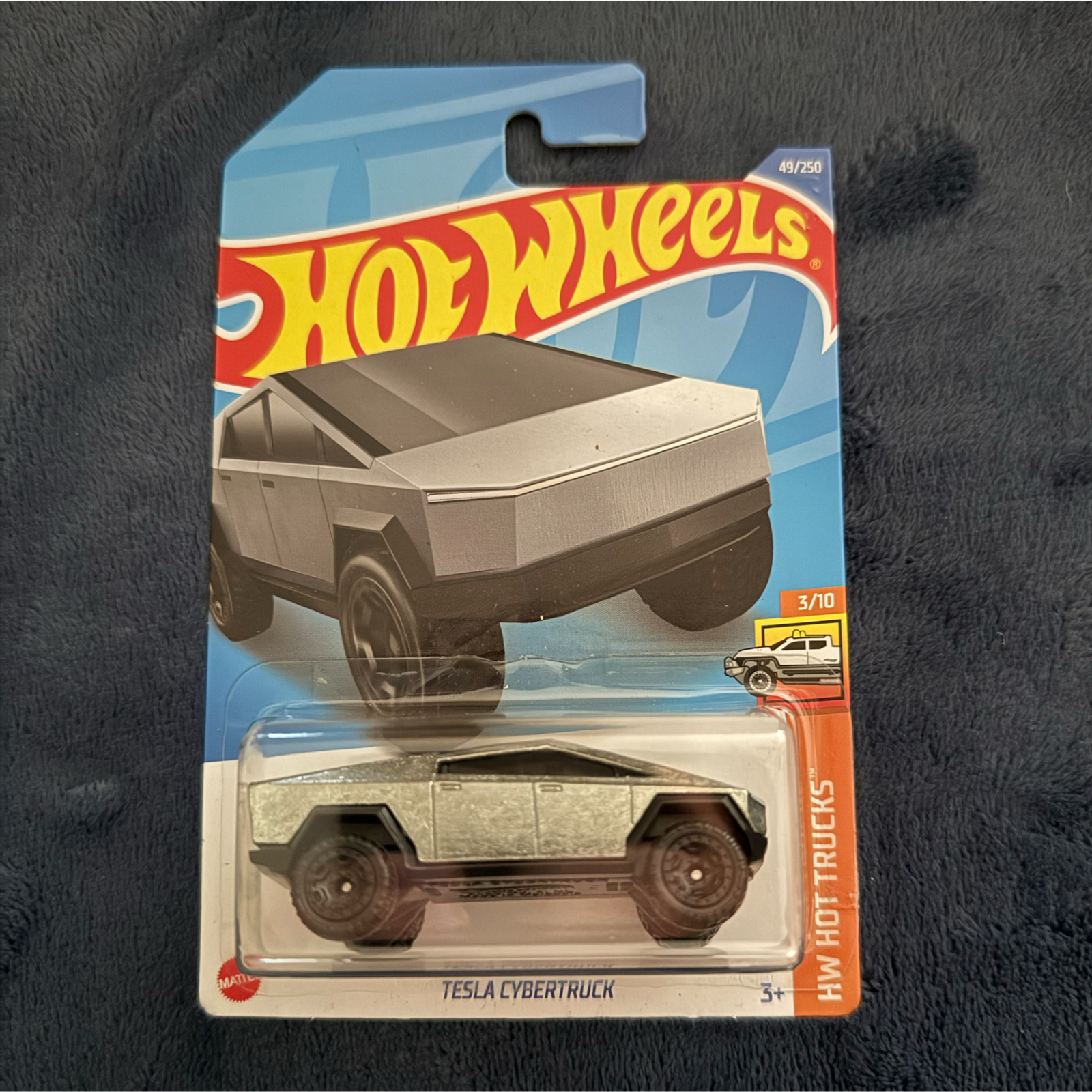 Hot Wheels Tesla CyberTruck HW Hot Trucks 3/10, 49/250 CYBER