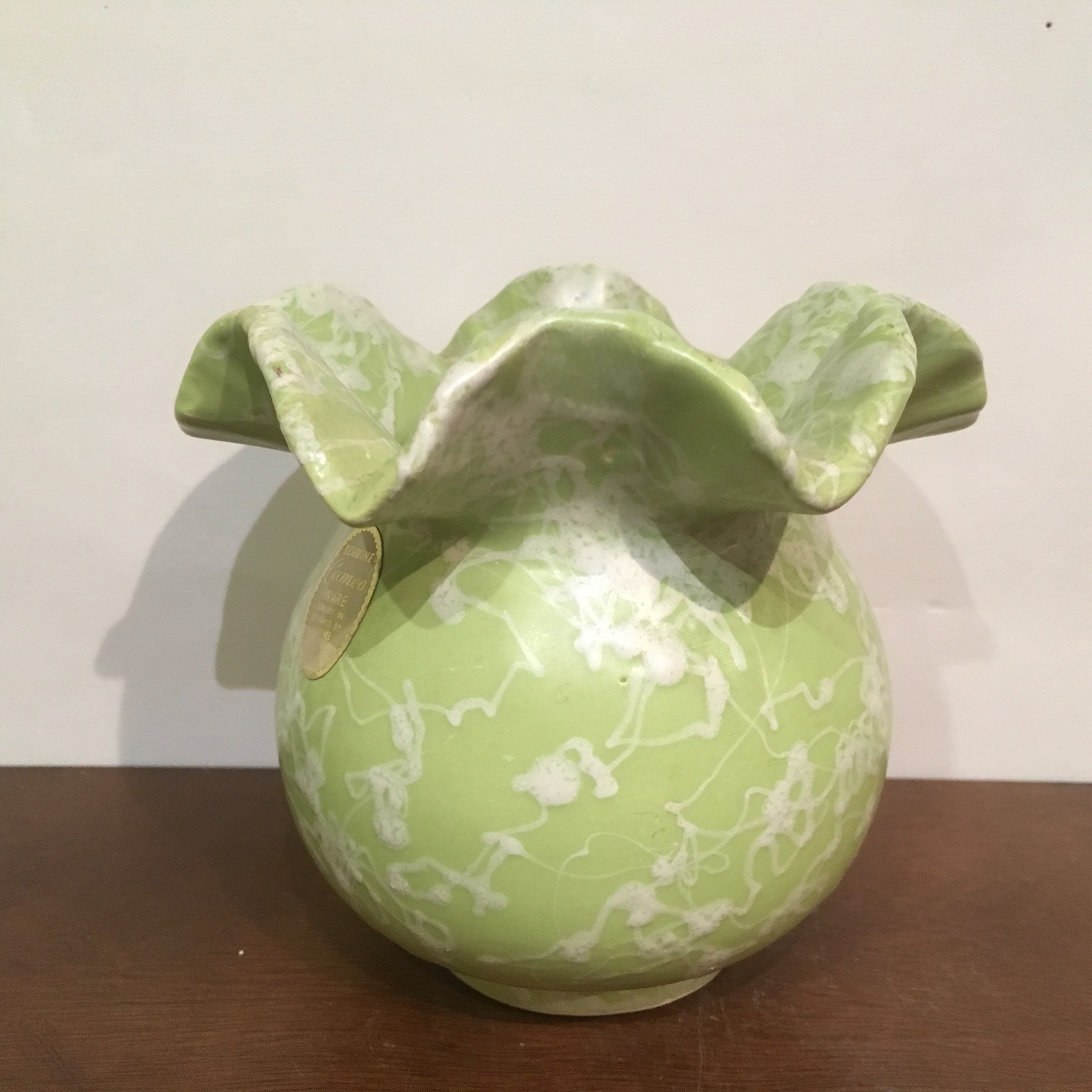Shawnee Pottery Cameo Ware Lime Green Flower Bowl Planter 2501- Original Sticker