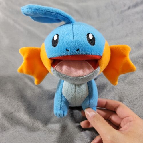 Pokemon Mudkip Stuffed Plush Animal 2016 TOMY Nintendo Authentic Toy Q8